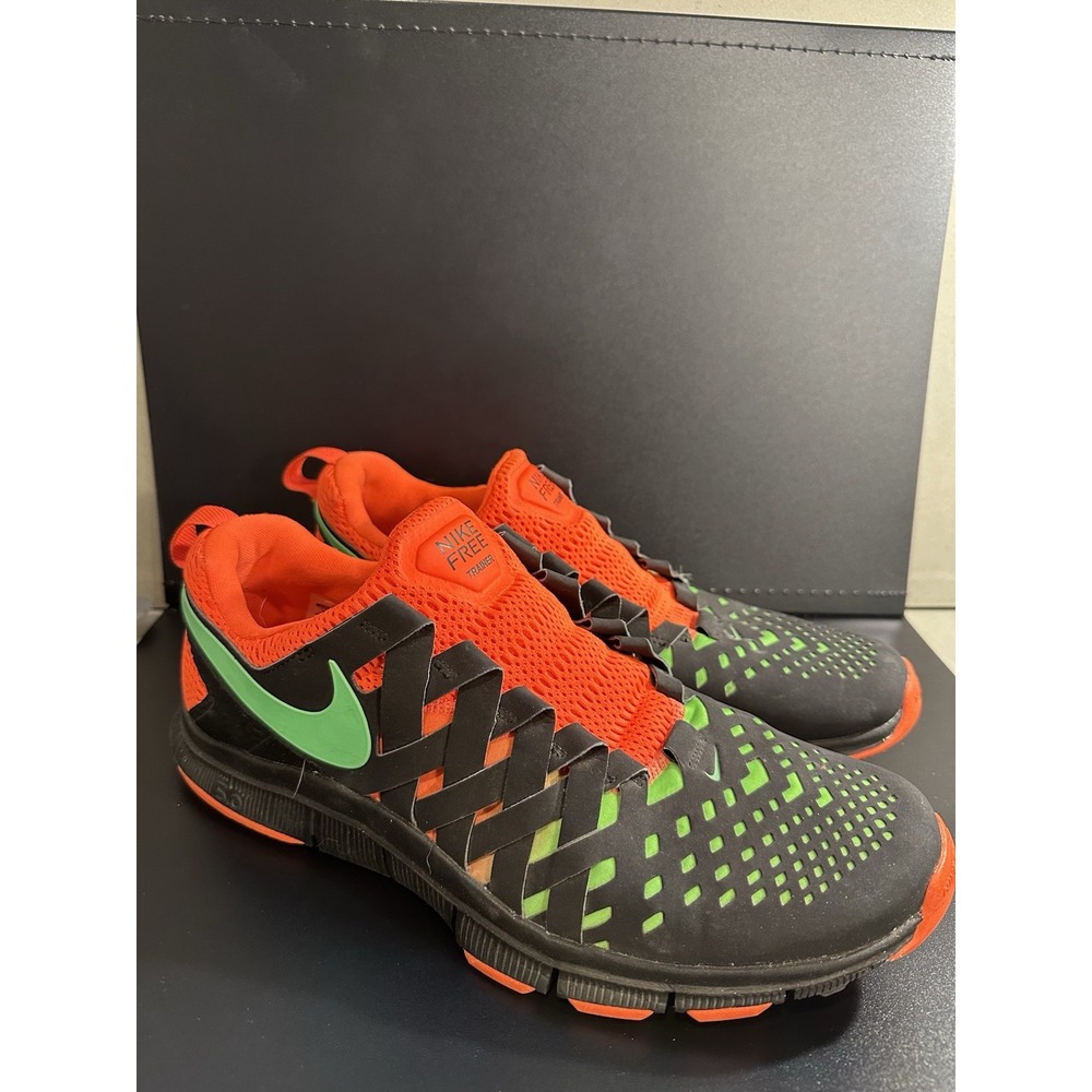 Nike free Black and Red Athletic Shoes with Green Accents sneakers, 12